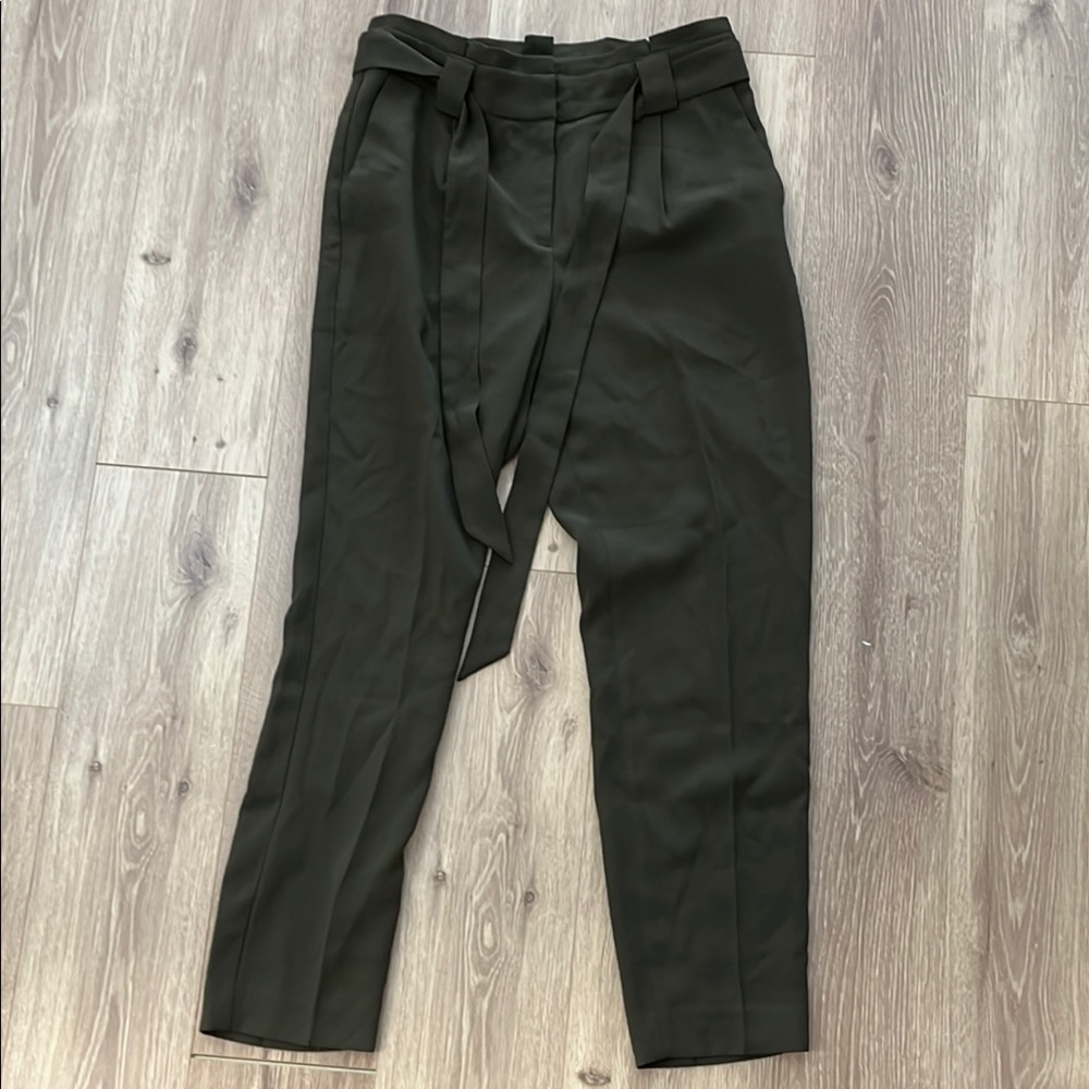 Women’s Stretch Crepe Paperbag Pants Express High-Waisted - Olive Green, 6R